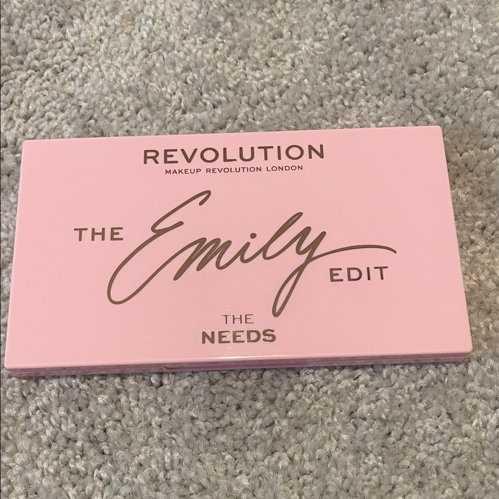 Revolution Emily Edit Needs Palette in Pink
